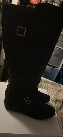 Black Knee-High Flat Boots