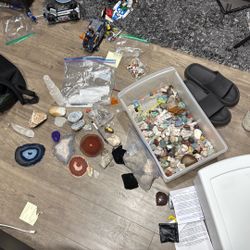 HUGE GEMSTONE LOT