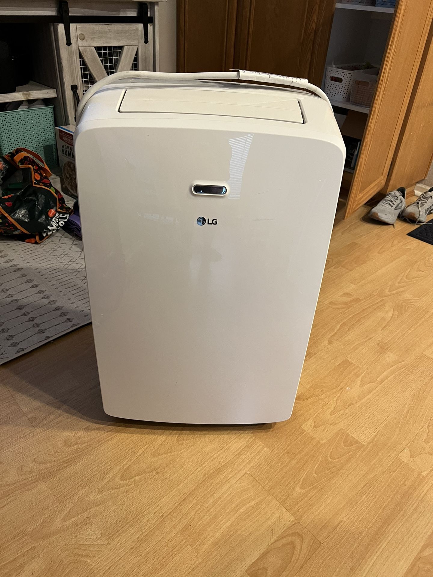 LG Portable Air Conditioning Unit