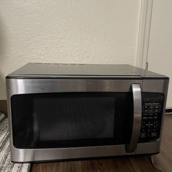 Hamilton Beach 1000 Watt Microwave 
