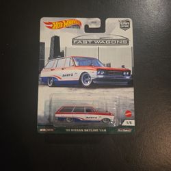 Hot Wheels Premium  69 Nissan Skyline Van 