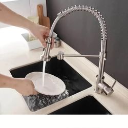 KITCHEN FAUCET 