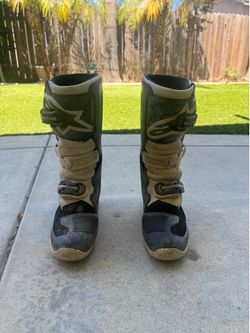 Alpine star boots tech 7 size 6 color white black
