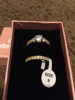 Women's 18 kt gold plated cubic zirconia double wedding band engagement ring set / size 8