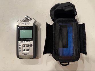 ZOOM H4N Audio Recorder w/Field Case