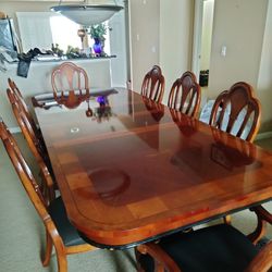 Dinning Table And Storage 