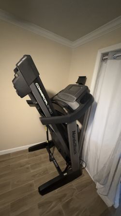 NordicTrack Commercial Treadmill 2450