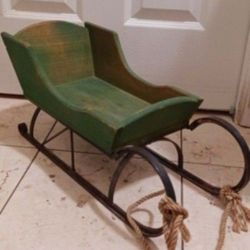 Wood Sled Decor