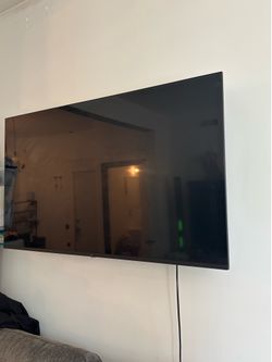 Selling a 55 inch tv.