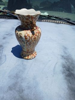 Chinese porcelain vase