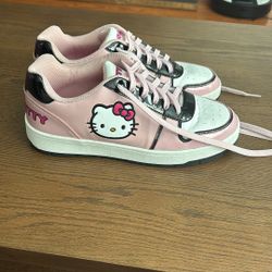 Hello Kitty Shoes Size 8