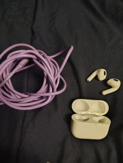 Apple Airpods Generation 3 & 10ft Charge Cord