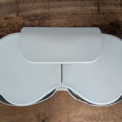 APPLE Genuine OEM AirPods Max Headphones Smart Case Replacement Authentic White Case