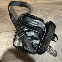 Supreme Men’s Leather Side Bag (ss23)