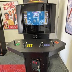 GameBox Video Arcade With 1900+ Games!!!