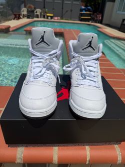 Jordan retro 5 white metallic