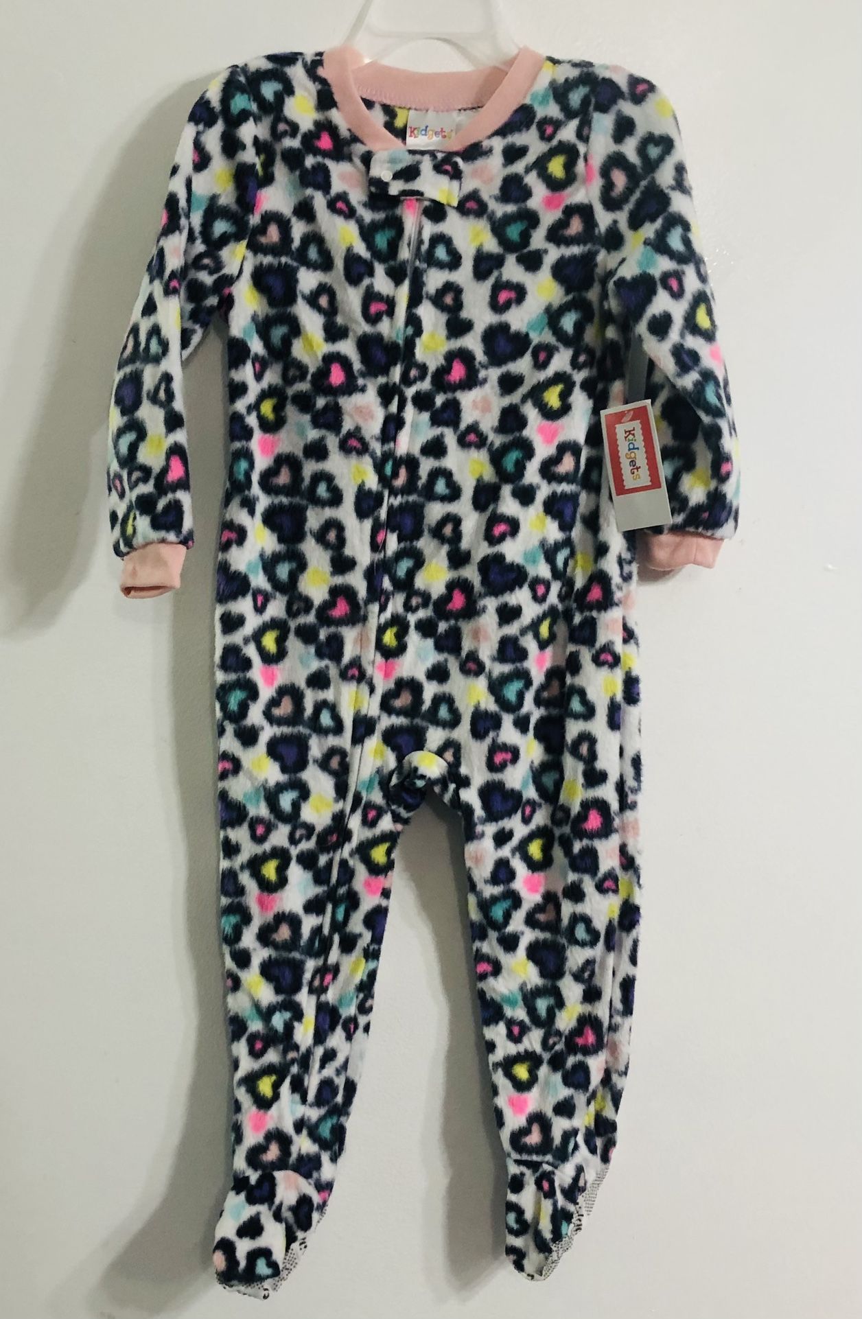 girl’s onesie full front zip up safe snap strap button cheetah hearts gray. 2T