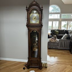 Colonial Of Zeeland Grandfather Clock !!!