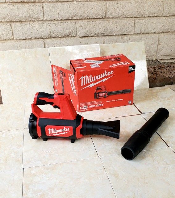 Milwaukee 12V Compact Leaf Blower (Tool-Only)