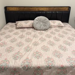 King Bedfame With 10 Inch King Mattress