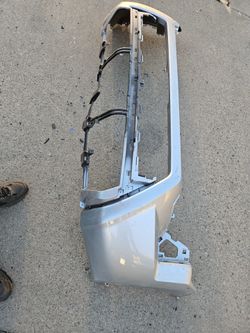 Toyota Tacoma front bumper Oem