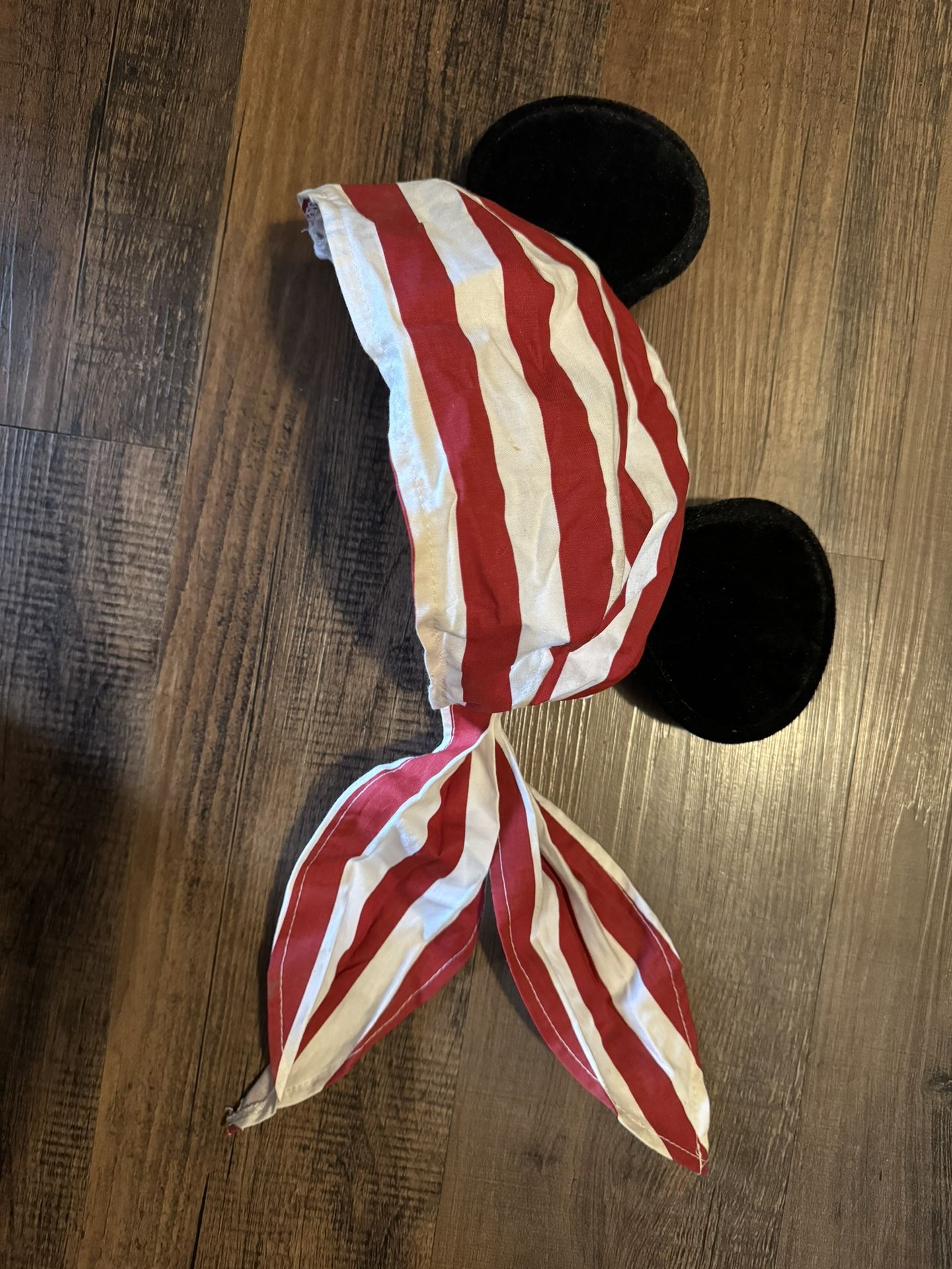 WALT DISNEY WORLD VINTAGE MICKEY MOUSE PIRATE HAT WITH EARS