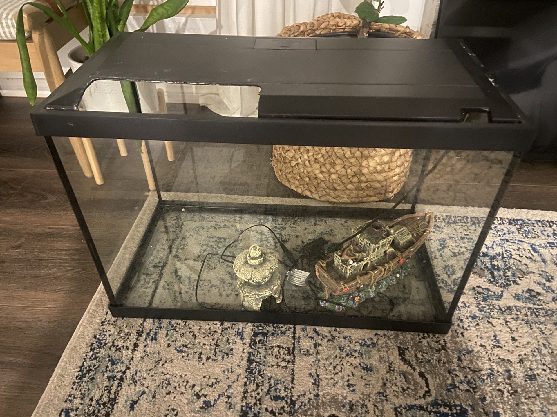 20 Gallon Fish Tank