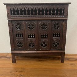 Antique Salesman’s Sample Brittany Cabinet (Breton)