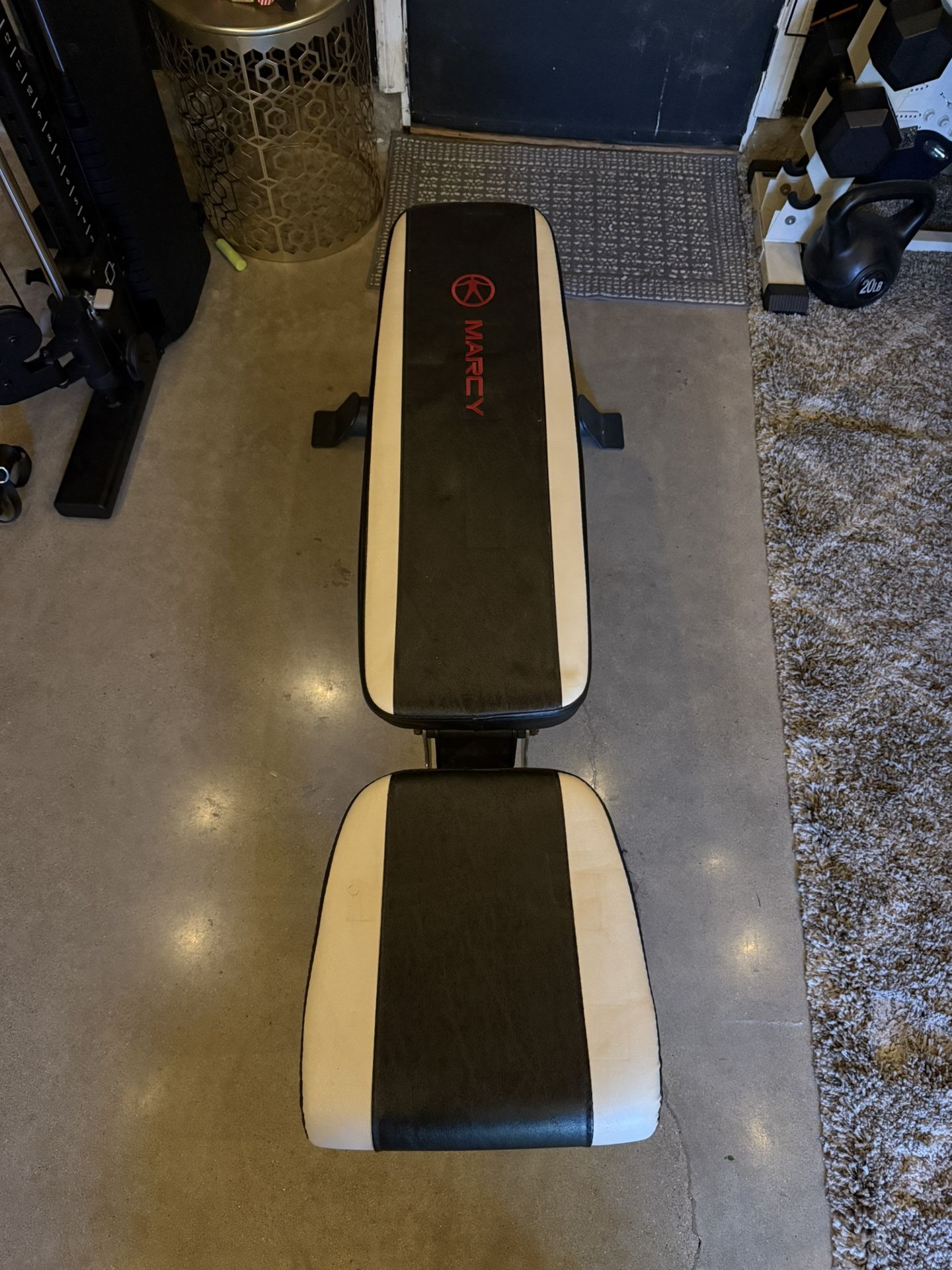 Marcy adjustable weight Bench