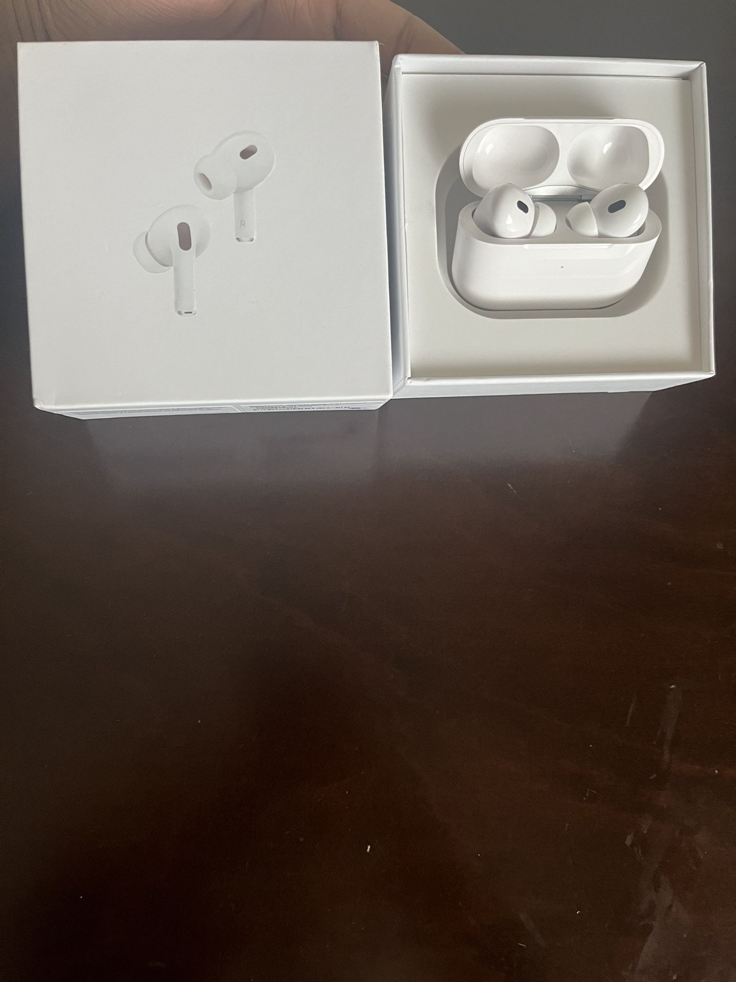  *REFURBISHED*  Apple AirPods Pro 2nd  Generation With Mag Safe Charging Case