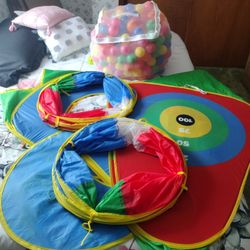 Ball Pit With Tunnels 