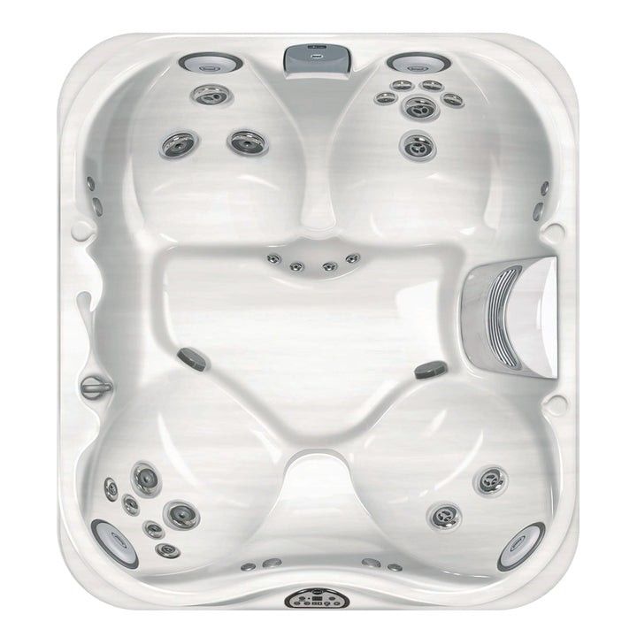 2019.. 8900 4 Person Jacuzzi Spa   110v Or 220v............