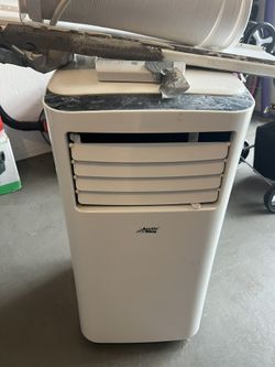 Portable Air Conditioner w/remote