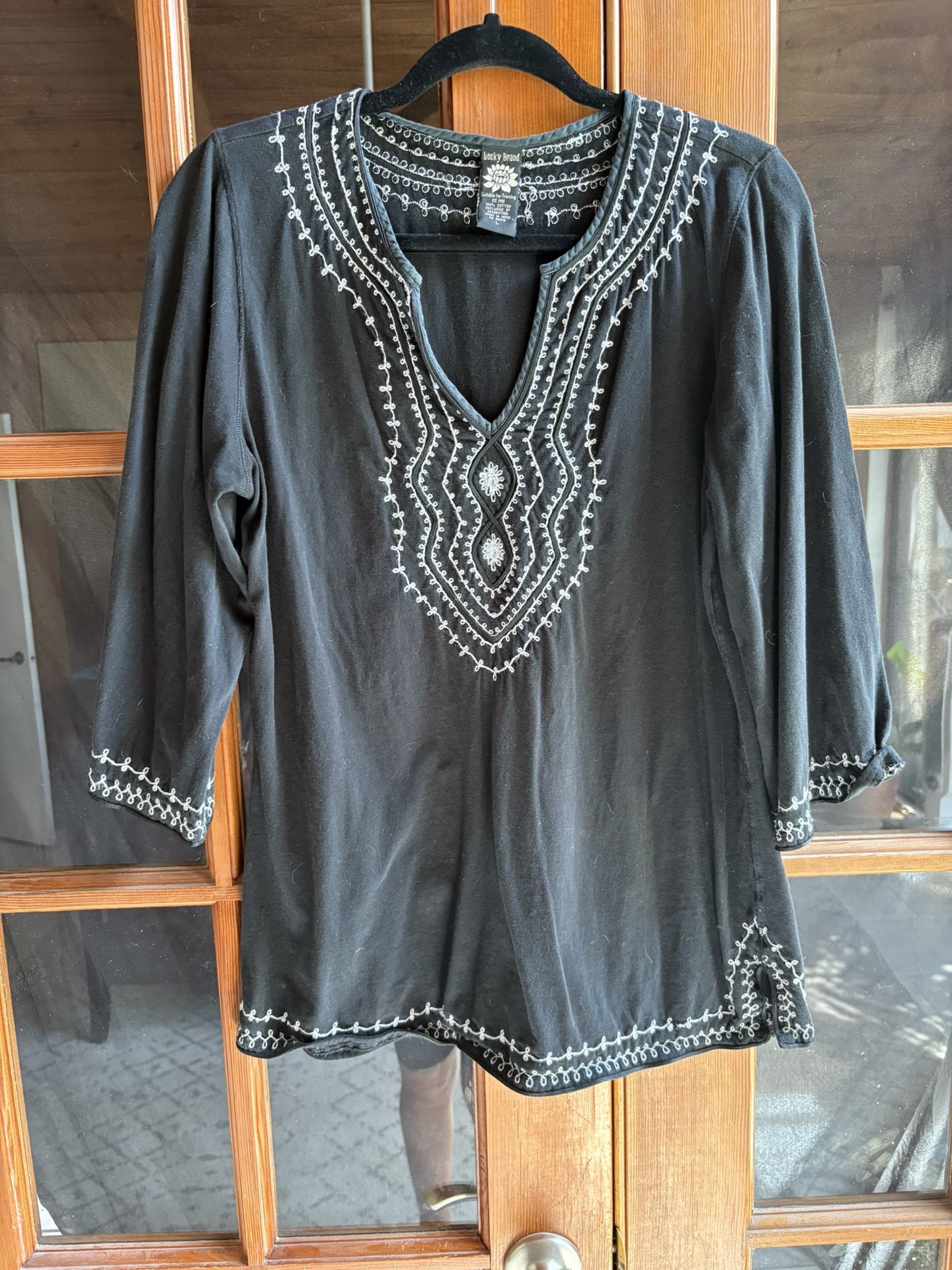 Women’s Embellished Black & White Tunic