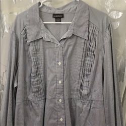 Lane Bryant beautiful size 26/28 striped blouse