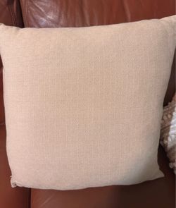 Cream pillows (2)