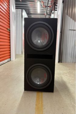 Alpine type R 12” inch subwoofers in ported box