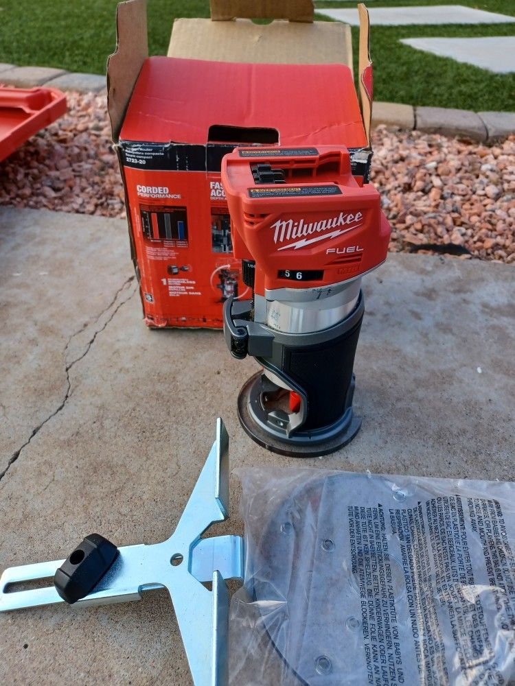 ROUTER MILWAUKEE TOOL ONLY