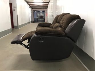 Sofa and loveseat recliner