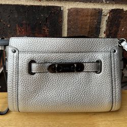 Coach Swagger Silver Leather Cross Body Bag