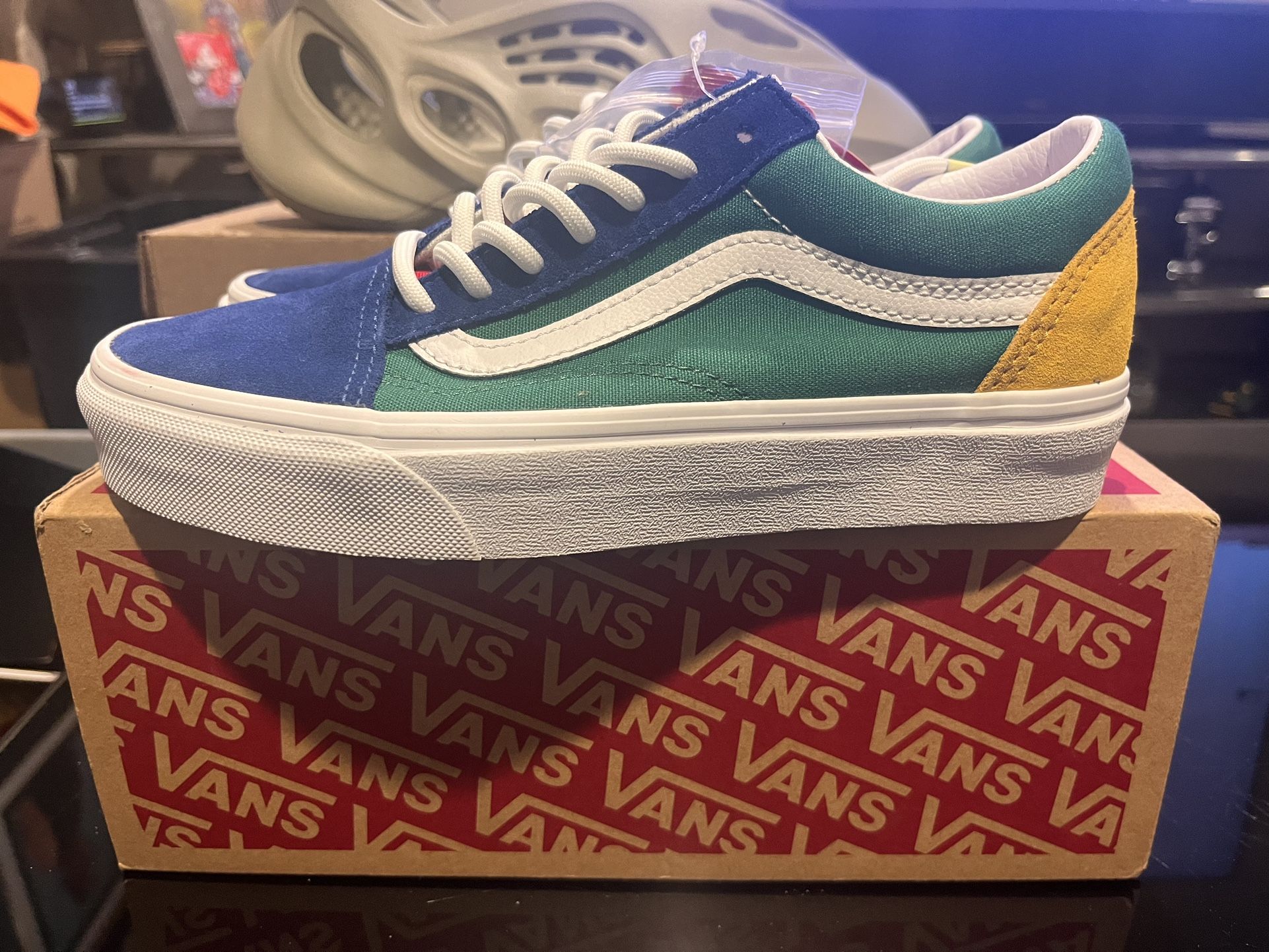 Vans Yacht Club 🚨🚨🚨price Drop🚨🚨🚨