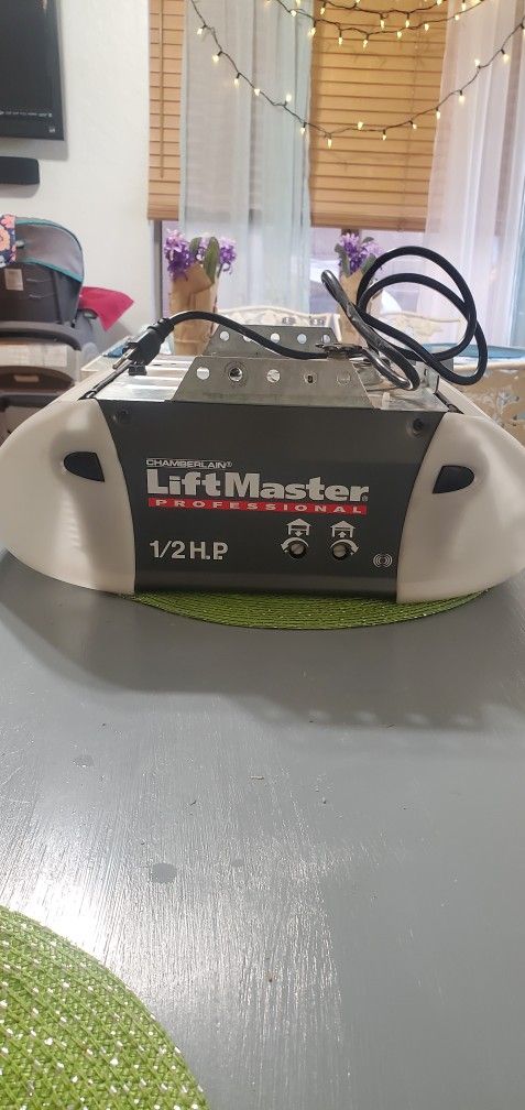 Garage Door Opener 