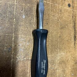 Snap on stubby screwdriver