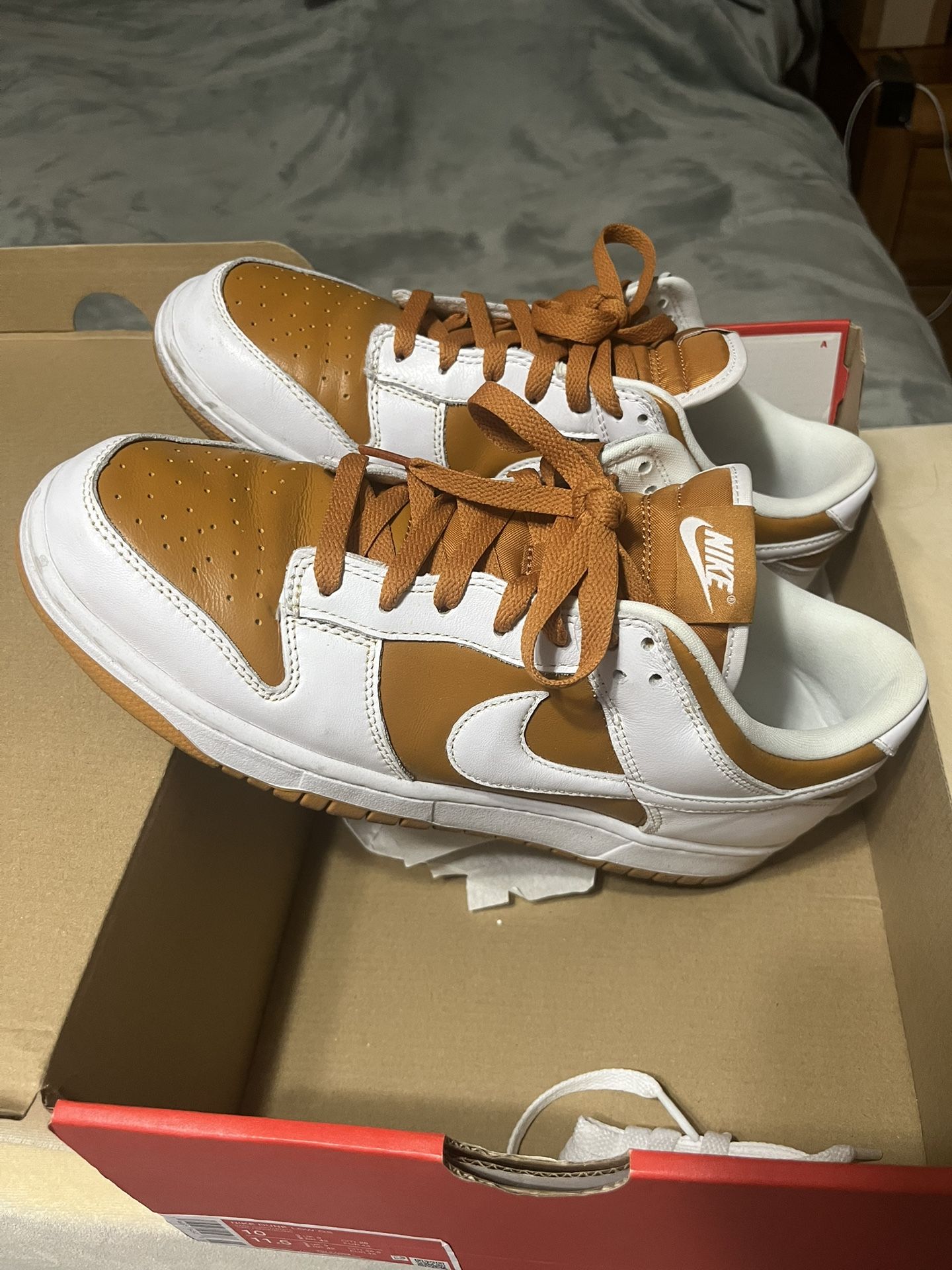 Nike Dunk Low QS For Women 9 Mens 11.5