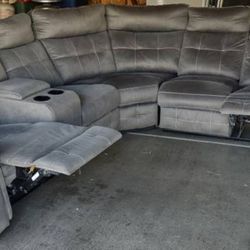 SECTIONAL SOFA