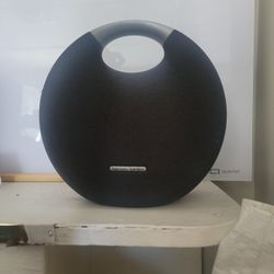 Harmon Kardon Speaker With Power Cord