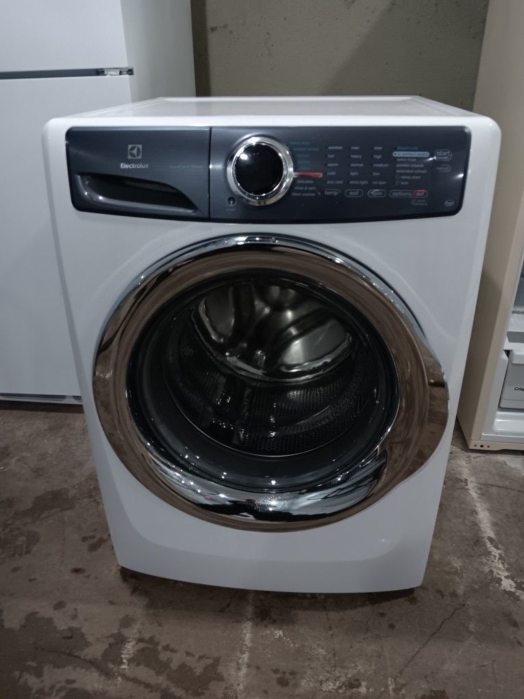 Electrolux Washer And Gas Dryer 