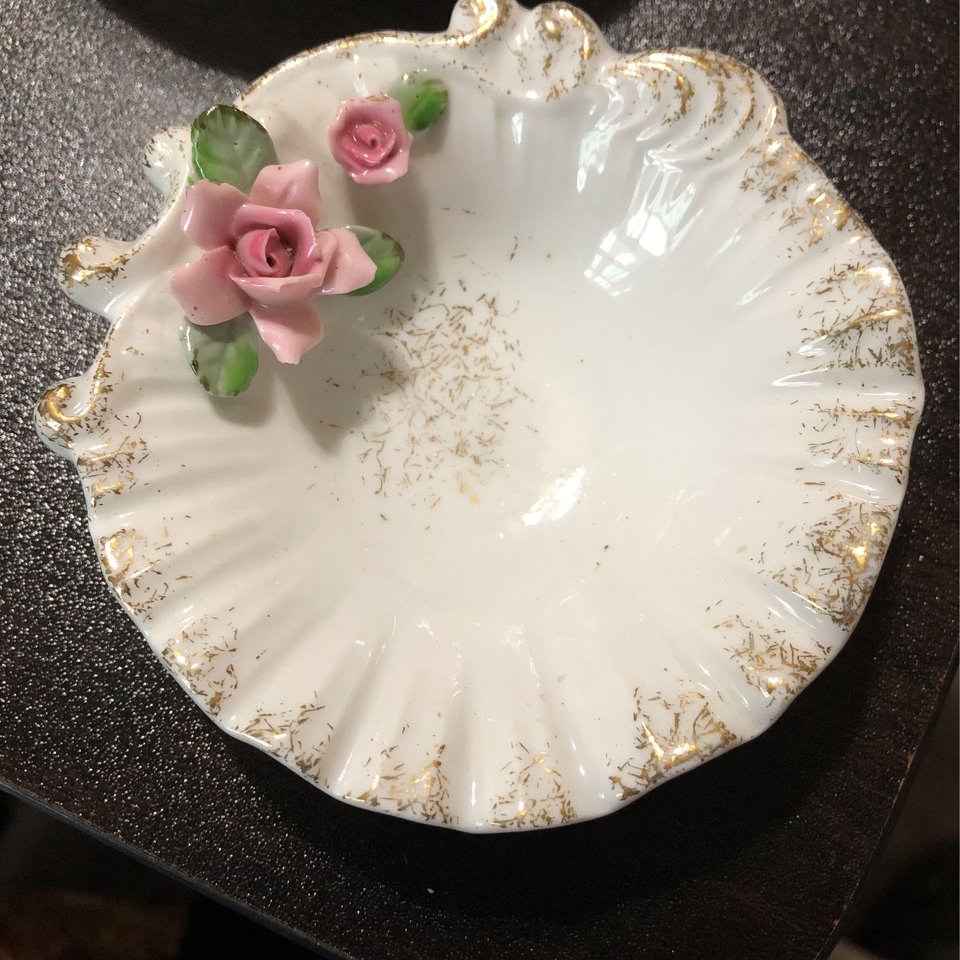 Porcelain trinket Holder