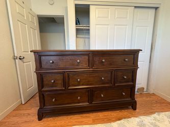 Dark Wood 7-Drawer Dresser