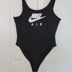 NEW Women's Nike Air Sportswear Bodysuit Size L ( Black)